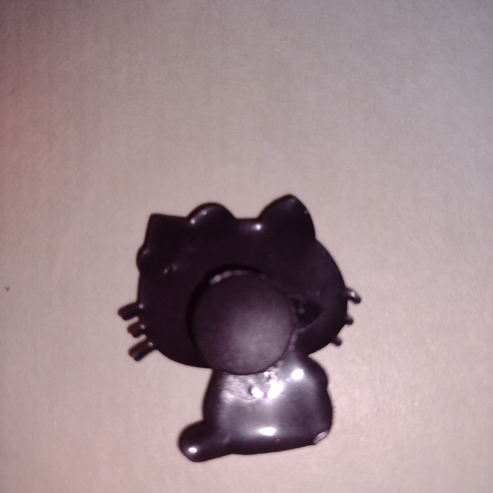 Hello kitty Crocs Charm. - Picture 2 of 2